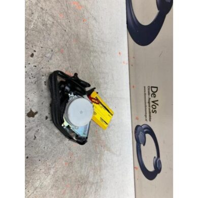 Peugeot 308 2.0 BlueHDi 150 16V Rear seatbelt, left 2016 96777131XX-16115840XX