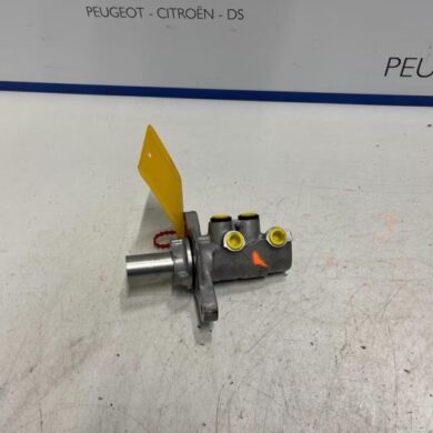 Peugeot 308 1.5 Blue HDi 130 16V Master cylinder YHZ 2021 1638051480