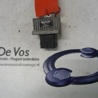 Citroen Picasso  Glow plug relay 2005 598140