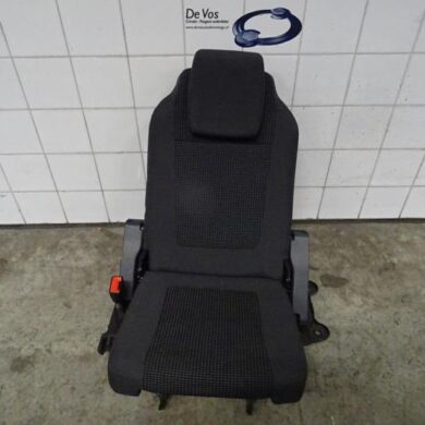 Peugeot 5008  Stoel achter 2016 8852CN