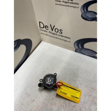 Opel Corsa 1.2 Turbo 12V 100 Verstraler links 2021 9831303880