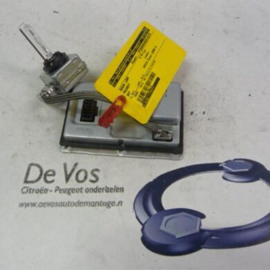 Peugeot 807 2.0 HDi 16V 120 Xenon Lamp 2009 621696