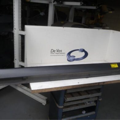 Peugeot 4007 2.2 HDiF 16V Side skirt, left 2007 7009N6