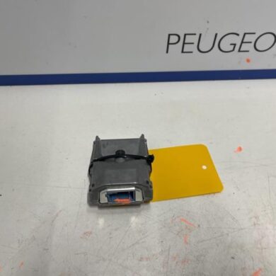 Peugeot 3008 1.2 12V PureTech Hybrid 48V Camera voorzijde 2022 9842997780-1681925780-1688991380