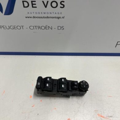 Opel Grandland X 1.2 Turbo 12V Multi-functional window switch 2018 98319739ZD-98248411ZD