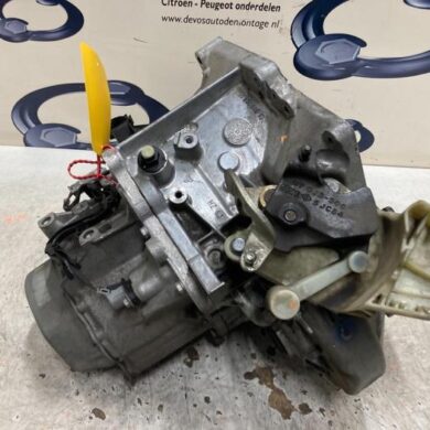 Citroen DS3 1.2 12V PureTech 110 S&S Versnellingsbak HNZ 2015 1611920380-1612444380-1611920680 20ET25