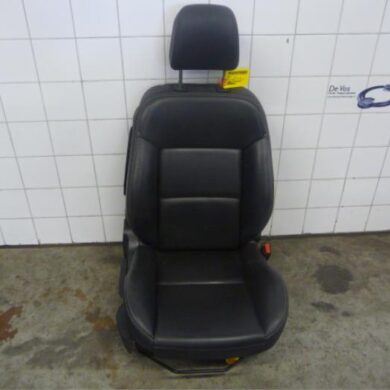 Peugeot 207 1.6 16V Seat, right 2010 884719-8845YV