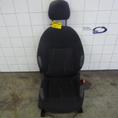 Peugeot 208 1.4 HDi Stoel rechts 2013 1608106580-1608319880