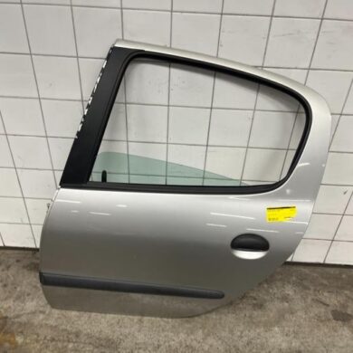 Peugeot 206 1.4 XR,XS,XT,Gentry Rear door 4-door, left 2005 900678