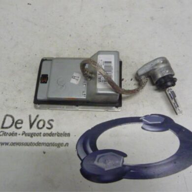 Citroen C5 3.0 V6 24V Xenon bulb 2001 6216A8