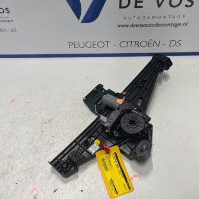 DS Automobiles DS3 Crossback 1.2 12V PureTech 155 Rear door window mechanism 4-door, left 2018 9828219580