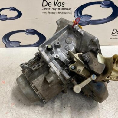 Peugeot 208 1.6 Blue HDi 75 Versnellingsbak BHW 2016 1617008980-1617007480-1617011580 20ET47