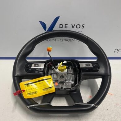 DS Automobiles DS7 Crossback  Steering wheel 2018 98186252ZD