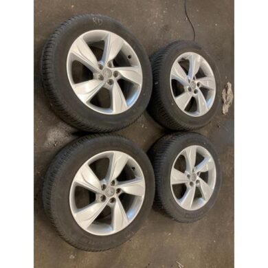 Opel Grandland X  Set of wheels + tyres 2021 YP00064380