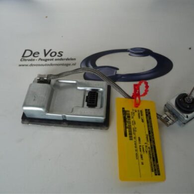 Citroen C8 2.0 HDiF 16V Xenon bulb 2007 621696