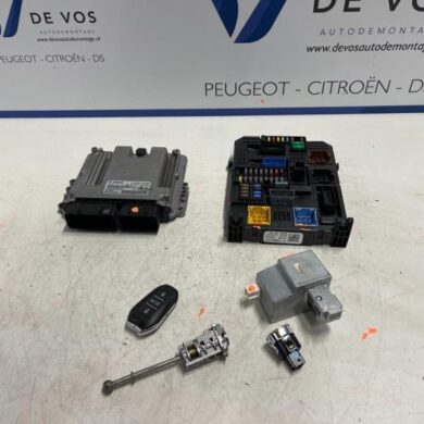 Peugeot 508 1.6 16V PureTech 180 Engine management computer 5G06 2019 9831852980-1636537080-1680439180