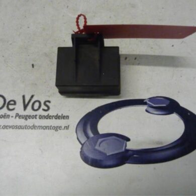 Citroen Xantia  Glow plug relay 1997 598143