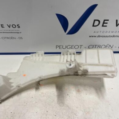 DS Automobiles DS7 Crossback  Ruitensproeiertank voor 2018 9830836980