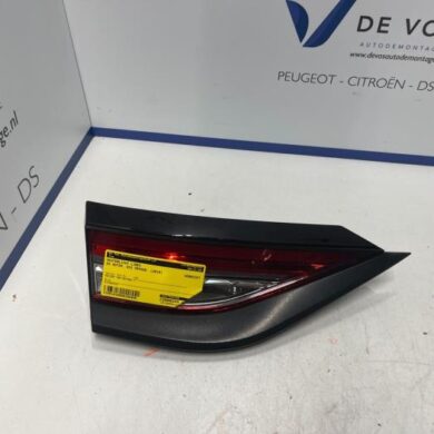 DS Automobiles DS3 Crossback 1.2 12V PureTech 155 Achterlicht links 2018 9827060780
