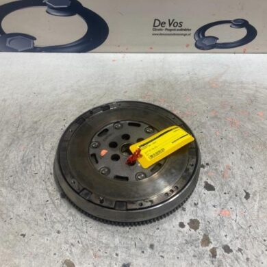 Peugeot 208  Flywheel HNK 2020 9813701180-1671942280