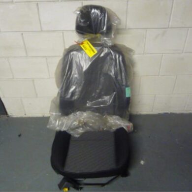 Peugeot 207 1.6 16V VTi Seat, right 2010 8845QE-8845QT