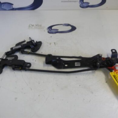 Peugeot 207 1.6 16V Convertible lock 2010 8484S9