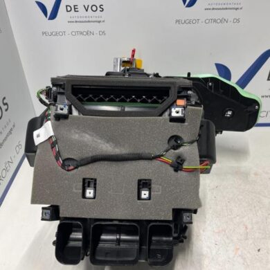 Peugeot 308 1.2 PureTech Hybrid 136 Heizgehäuse 2022 9837588380