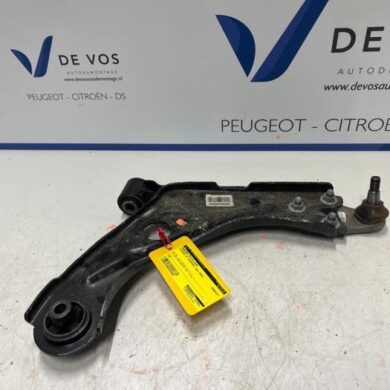 Citroen C5 Aircross  Front wishbone, right 2022 9846329080