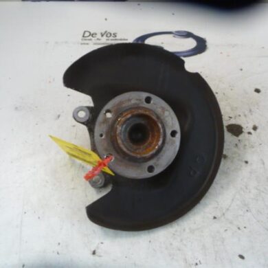 Peugeot 308 1.6 BlueHDi 120 Rear hub 2014 9674375280