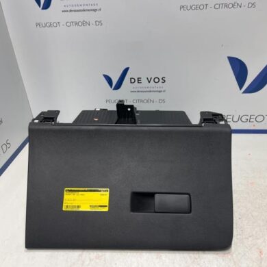 Peugeot 308 1.2 PureTech Hybrid 136 Glovebox 2022 98388252ZD-98380733ZD
