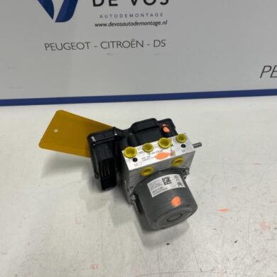 Peugeot 3008 1.2 12V PureTech Hybrid 48V ABS Pumpe HN09 2022 1647895780