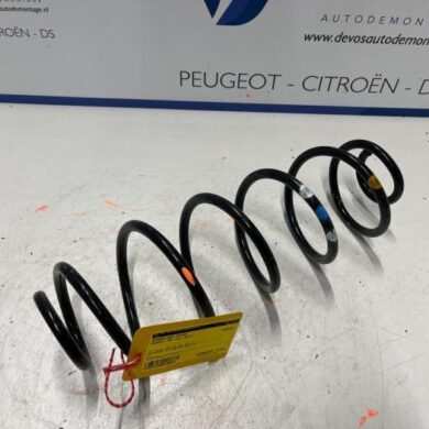 Peugeot 208 1.2 Vti 12V PureTech 100 Schroefveer achter 2023