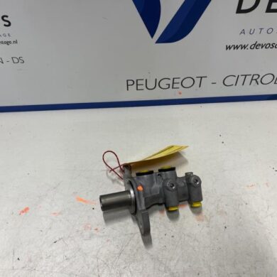 Peugeot 208 1.2 Vti 12V PureTech 100 Hoofdremcilinder HNE 2023 1643581380