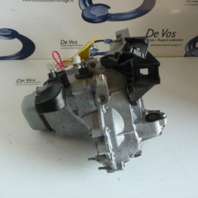 Peugeot 208 1.0 Vti 12V PureTech Versnellingsbak ZMZ-ZMZZM01 2013 9803846180-9678076280-1607149280 20CR14