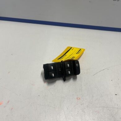 Citroen C3 1.2 Vti 12V PureTech Multi-functional window switch 2017 98148907ZD