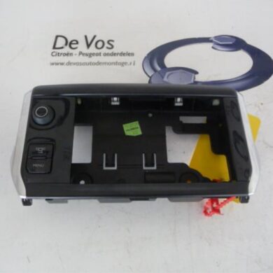 Peugeot 208 1.4 HDi Dashboard deel 2013 96738995VV-96728460ZD