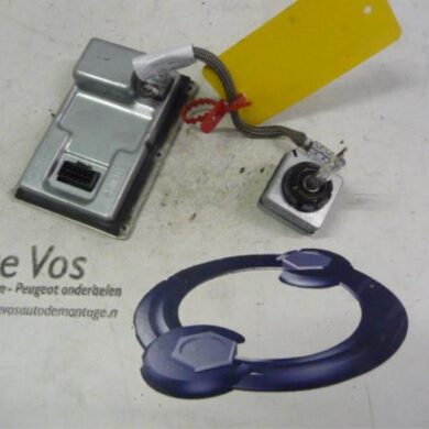 Citroen C8 2.2 HDi 16V Xenon Lamp 2003 621696