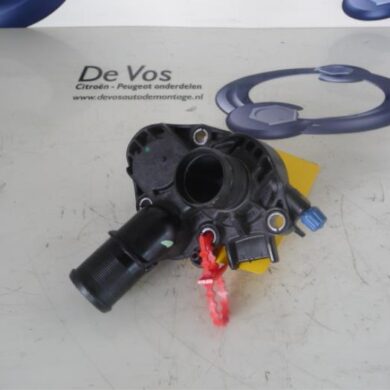 Peugeot 208  Thermostaathuis 2013 9675849380