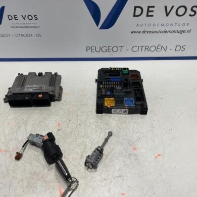 Peugeot Partner 1.5 BlueHDi 100 Computer Motormanagement YHY 2020 9832694380-1659557780