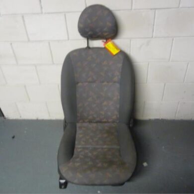 Citroen Berlingo 1.9 Di Stoel rechts 2001 884589