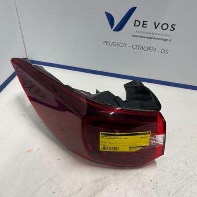 Opel Grandland X 1.5 CDTI 130 Rücklicht links 2020 YP00098380