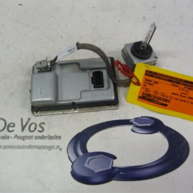 Citroen C8 2.0 16V Xenon Lamp 2002 621696