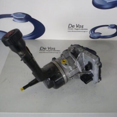 Peugeot 308 1.6 HDi Power steering pump 9HP-9HP9H06 2012 4008N7