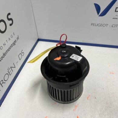 Citroen C4 1.2 PureTech 130 12V Kachel Ventilatiemotor 2021 9840566480