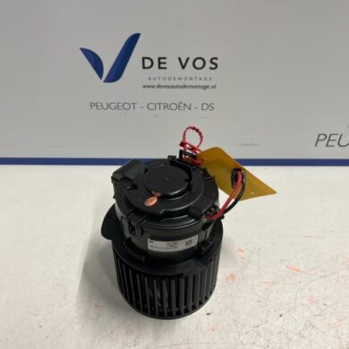 Peugeot 308 1.2 PureTech Hybrid 136 Heizung Belüftungsmotor 2023 9837609380