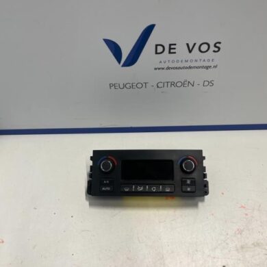 Peugeot 207 1.6 16V Heater control panel 2012 6452R4