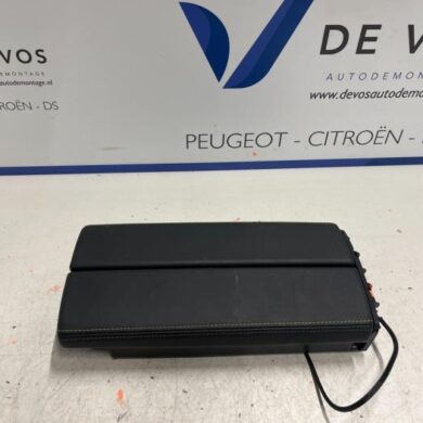 Peugeot 308 1.2 12V PureTech 130 Armlehne 2021 98380381AK