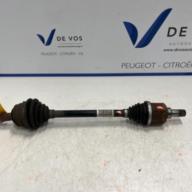 Peugeot 308 1.2 12V e-THP PureTech 130 Aandrijfas links-voor HNY 2017 9677914880-1610205880 20EA52