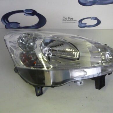 Peugeot Partner 1.6 HDI 90 Headlight, right 2012 6206K4