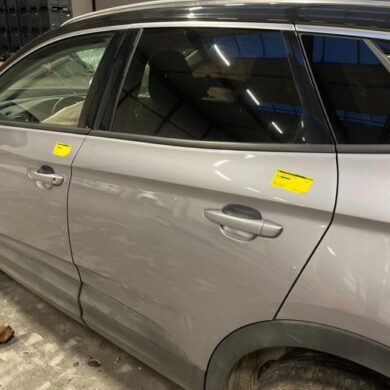 Opel Grandland X 1.2 Turbo 12V Tür 4-türig links hinten 2019 YP00119980